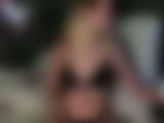 Fluffy-Cloude's Live Sex Cam Show