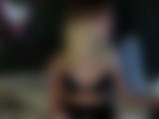Fluffy-Cloude's Live Sex Cam Show