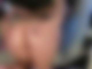 Fluffy-Cloude's Live Sex Cam Show