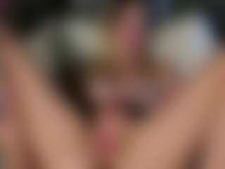 Fluffy-Cloude's Live Sex Cam Show