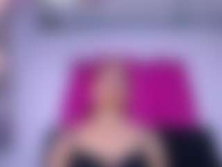 Live cam show with TatianaMoretti - New Petite on intimatelivegirls.com