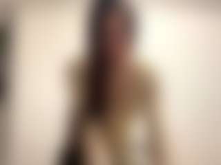 Live cam show with AlbertinaBendtsen - Strip on Camsoda