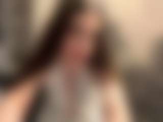 Live cam show with AlbertinaBendtsen - Brown Hair Teen (18+) on Camsoda