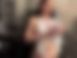 AlbertinaBendtsen's Live Sex Cam Show