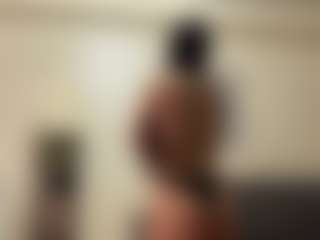 Live cam show with AlbertinaBendtsen - Orgasm on CamSodaAdn