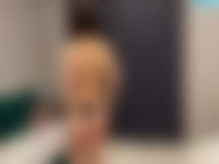 Live cam show with AlbertinaBendtsen - Brown Hair on camgirlchat.live
