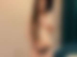 Live cam show with AlbertinaBendtsen - Brown Hair on Pornisteam.com