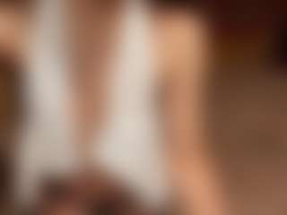 Live cam show with AlbertinaBendtsen - Fullynaked on CamwithHer