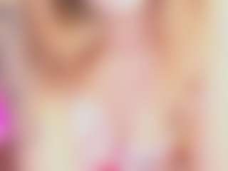 Live cam show with IceRosee - Young Adult on Camsoda