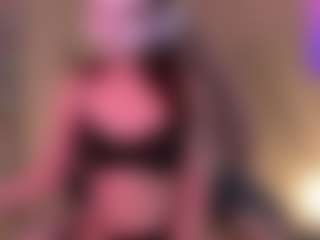 Live cam show with liliqilli - Dildo Or Vibrator on live18s.com