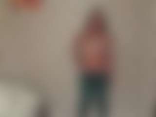 Live cam show with ValeriaWrinn - Average on SquirtSoMuch