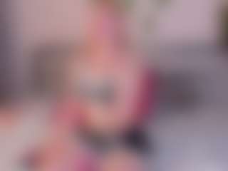 Live cam show with Alicia-Hars - Moaning on Fit Hotties