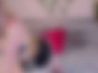 Live cam show with Alicia-Hars - Upskirt on TastyBlacksLive