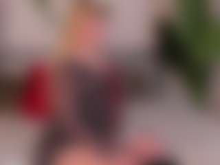 Live cam show with Alicia-Hars - Blonde Hair on intimatelivegirls.com