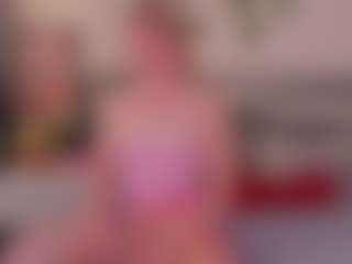 Live cam show with Alicia-Hars - New Gamer on Camsoda
