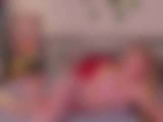 Live cam show with Alicia-Hars - Petite Teen (18+) on Camsoda