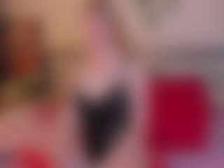 Live cam show with Alicia-Hars - Master on Camsoda