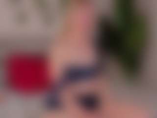 Live cam show with Alicia-Hars - New Young Adult on Lustler