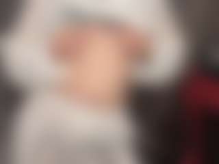 Live cam show with AustinReza - Erotic Dance on CamClone