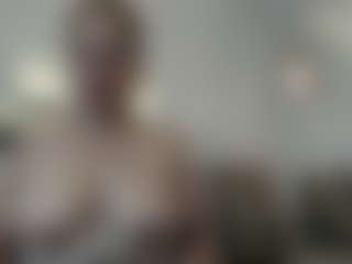 Live cam show with Bella-Dunne - Lovense on galaxygirlnitro.com