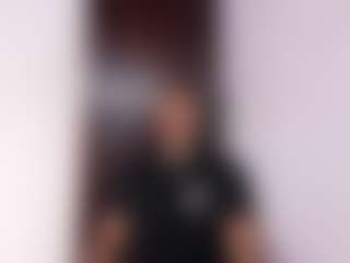 Chirshot21's Live Sex Cam Show