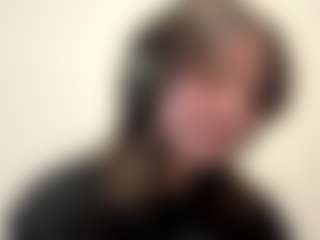 LinneaKjos's Live Sex Cam Show