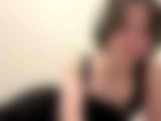 LinneaKjos's Live Sex Cam Show