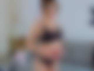 Live cam show with LoreanCantakis - New Teen (18+) on livesuperchat.net