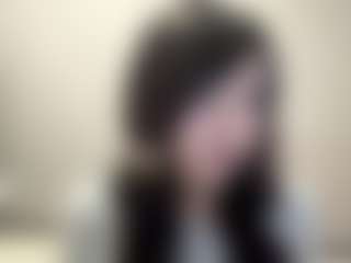 Live cam show with Aimi - Skinny on crypto-cams