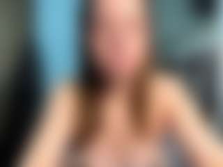 Live cam show with Holly - College on Camsoda
