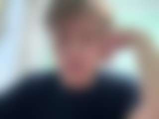 Live cam show with MaryjaneBissonnette - Facial Piercings on instabang