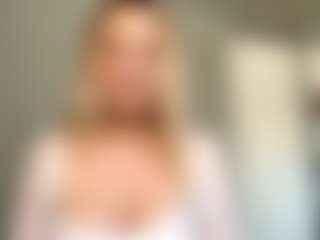 MerriRiesgraf's Live Sex Cam Show