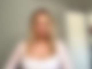 MerriRiesgraf's Live Sex Cam Show