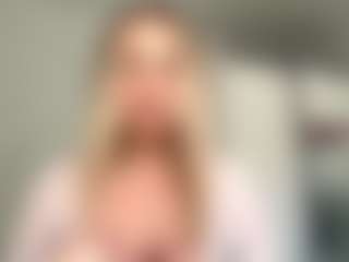 MerriRiesgraf's Live Sex Cam Show