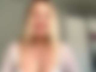 MerriRiesgraf's Live Sex Cam Show