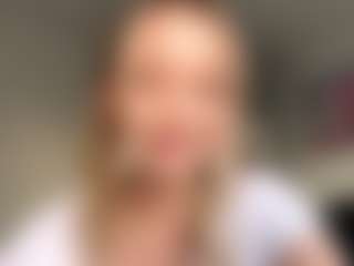 MerriRiesgraf's Live Sex Cam Show