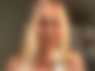 MerriRiesgraf's Live Sex Cam Show