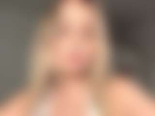 MerriRiesgraf's Live Sex Cam Show