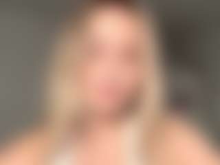 MerriRiesgraf's Live Sex Cam Show