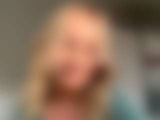 MerriRiesgraf's Live Sex Cam Show