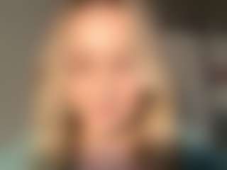Live cam show with MerriRiesgraf - Blonde Hair Fetish on sexytreat.net