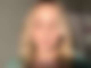 Live cam show with MerriRiesgraf - Sexy on EXY