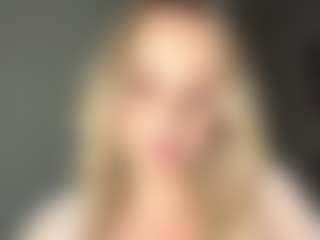 MerriRiesgraf's Live Sex Cam Show
