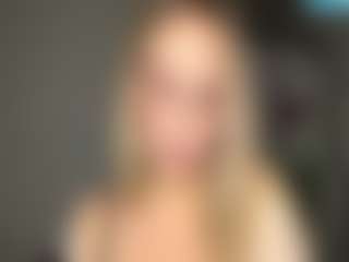 Live-camshow met MerriRiesgraf - Cute op Camsoda
