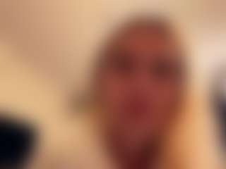 Amelia's Live Sex Cam Show