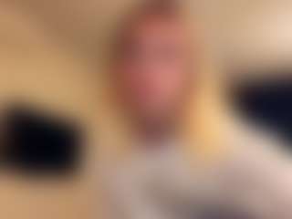 Amelia's Live Sex Cam Show