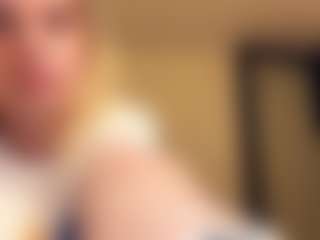 Amelia's Live Sex Cam Show