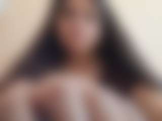 Live cam show with Rose - Hairy Pussy on Big Tits