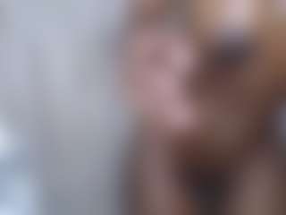 SexyTamia302's Live Sex Cam Show