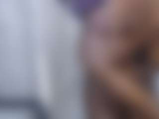 SexyTamia302's Live Sex Cam Show